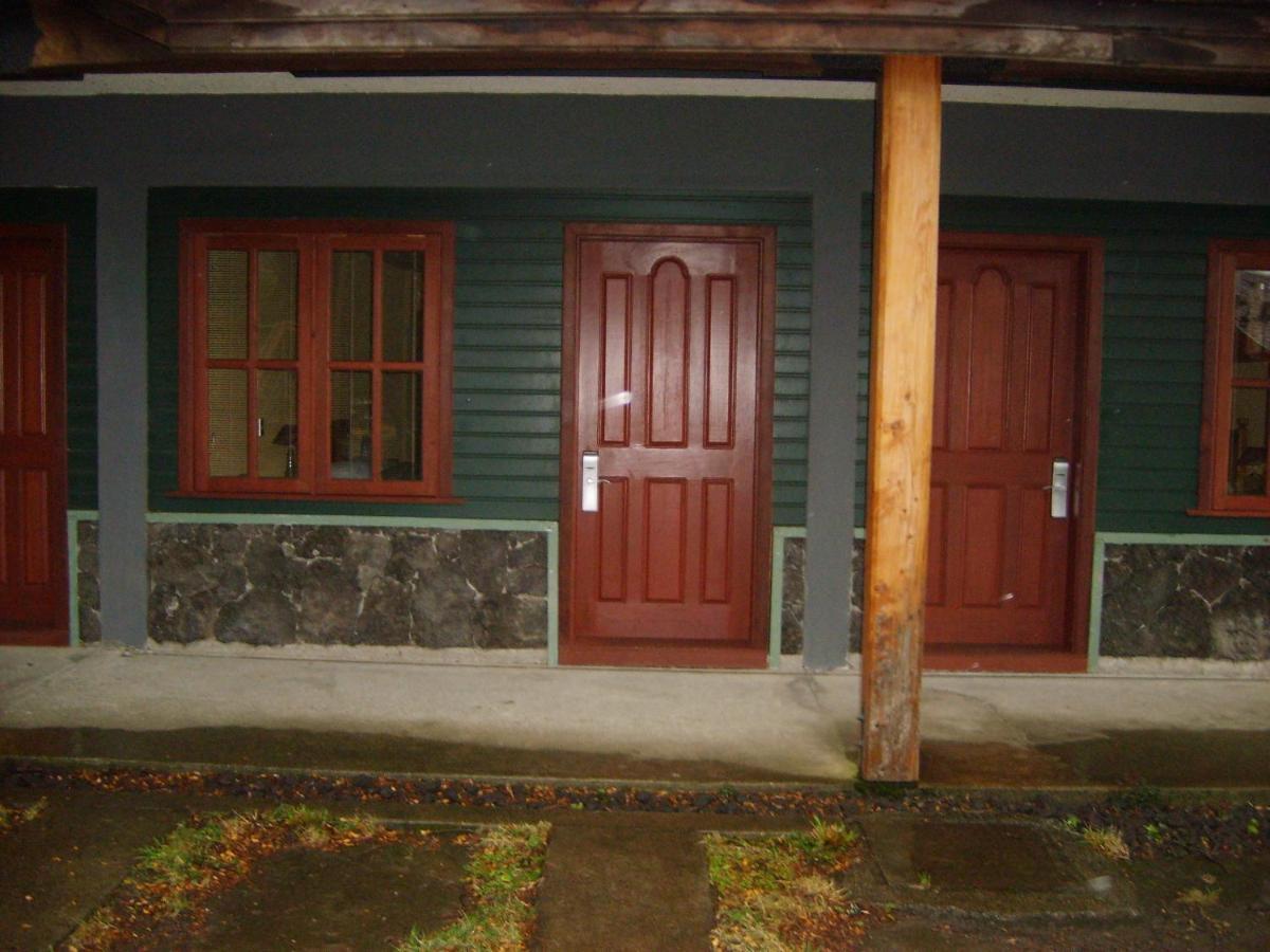 Yan Kee Way Lodge Bungalow Пуэрто-Варас Экстерьер фото